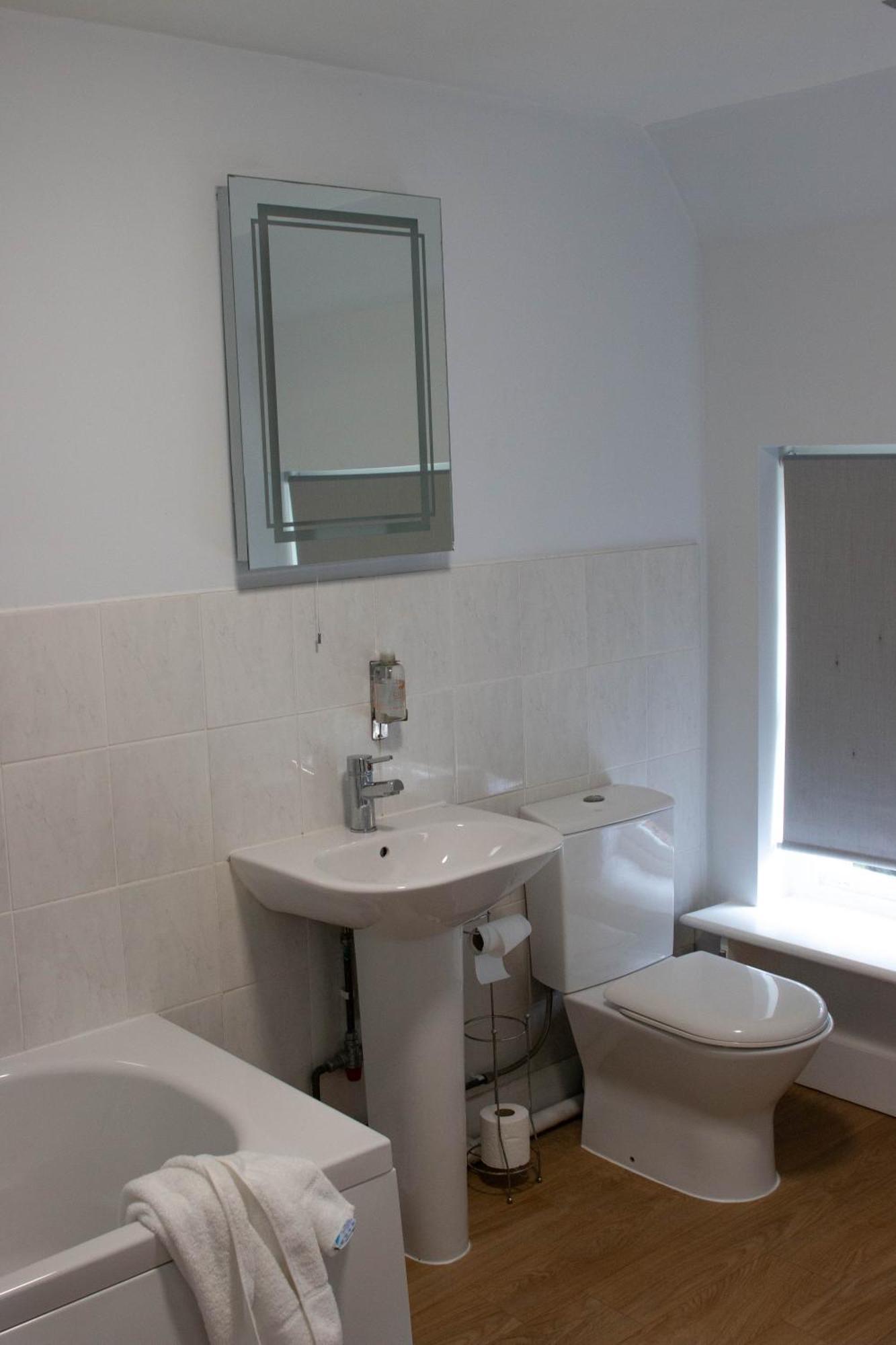 Отель Chalk Farm Ldc Истбурн Экстерьер фото