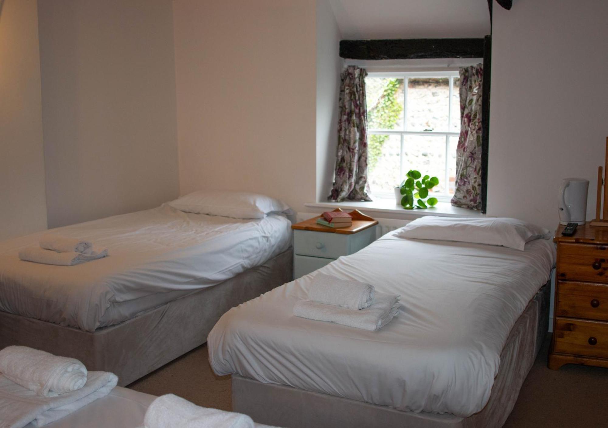 Отель Chalk Farm Ldc Истбурн Экстерьер фото