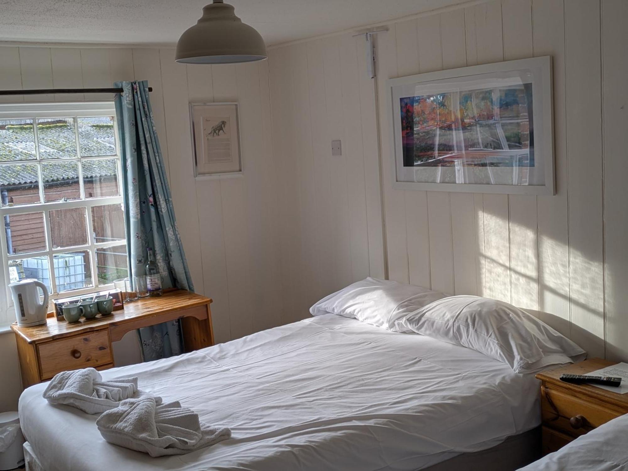 Отель Chalk Farm Ldc Истбурн Экстерьер фото