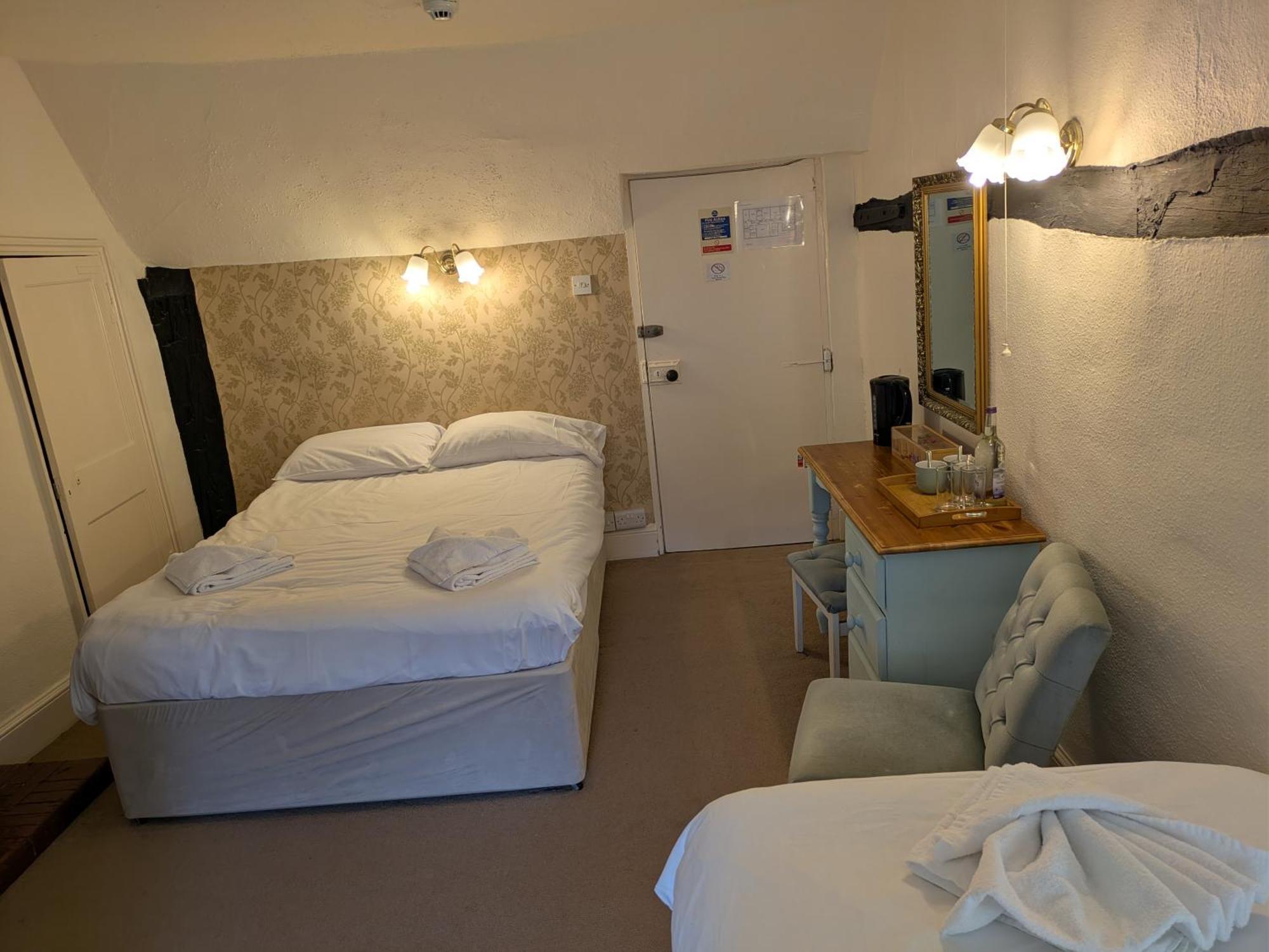 Отель Chalk Farm Ldc Истбурн Экстерьер фото