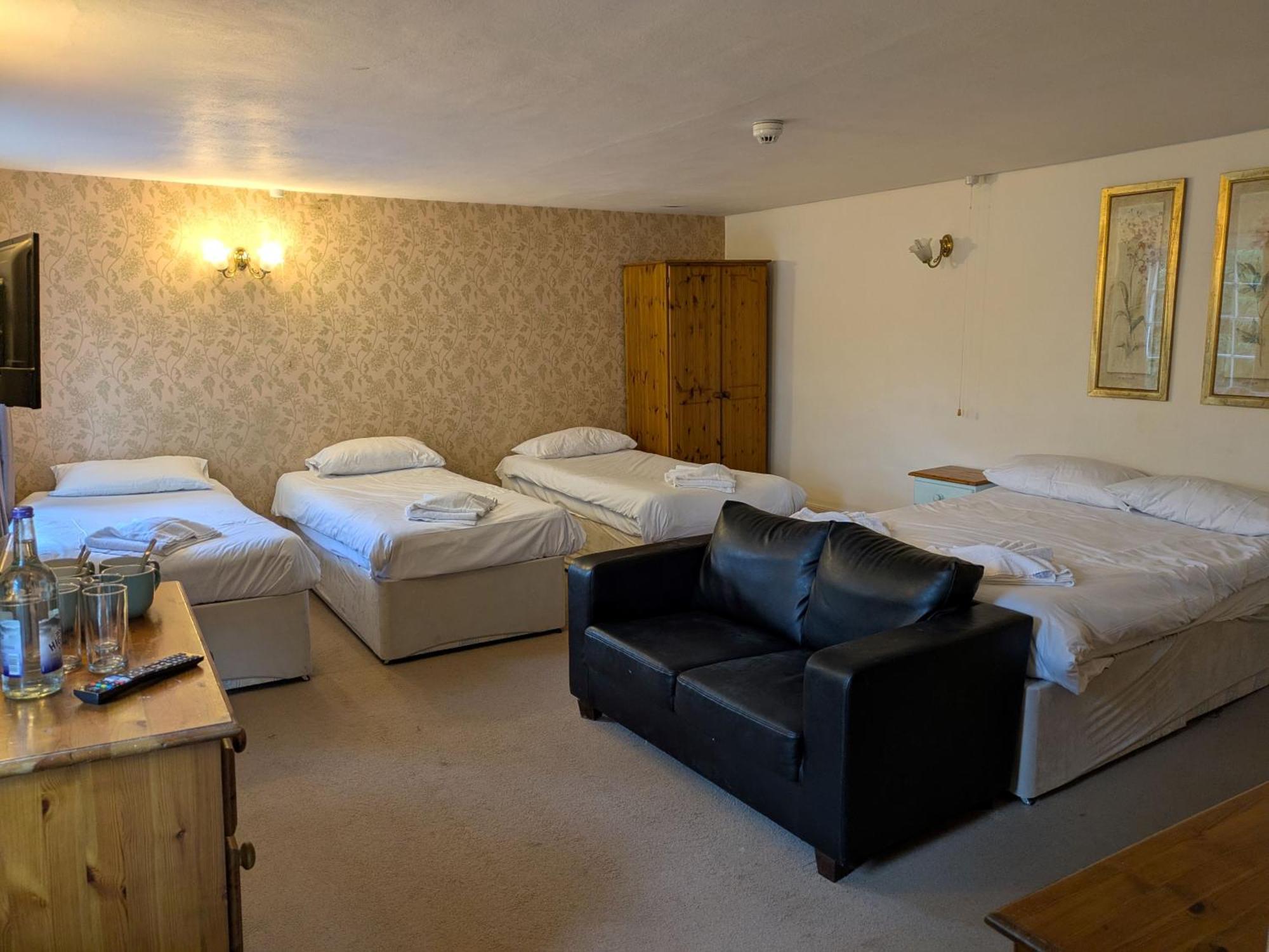 Отель Chalk Farm Ldc Истбурн Экстерьер фото