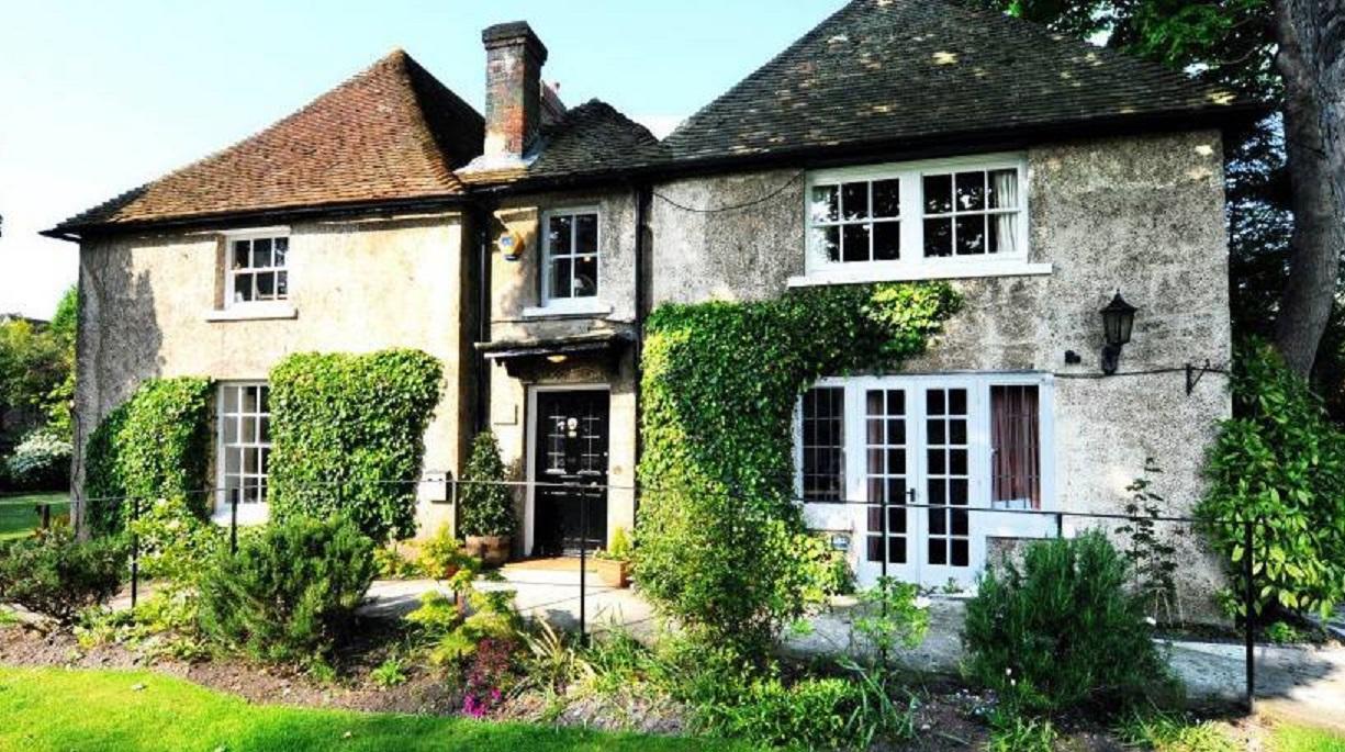 Отель Chalk Farm Ldc Истбурн Экстерьер фото
